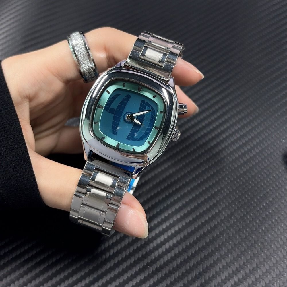 Coole Y2K Vintage-Uhren, Modis – Vintage Fashion Bloggers Bewertung und Preis